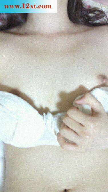 蚌含珠 夏操微信飘来的小情人[10P]